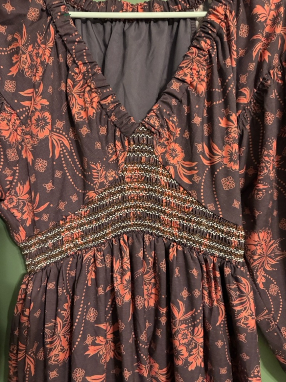 Gathered Ruched Bodice Maxi Dress with Puff Sleeves and Fitted Waist Large - Picture 2 of 5